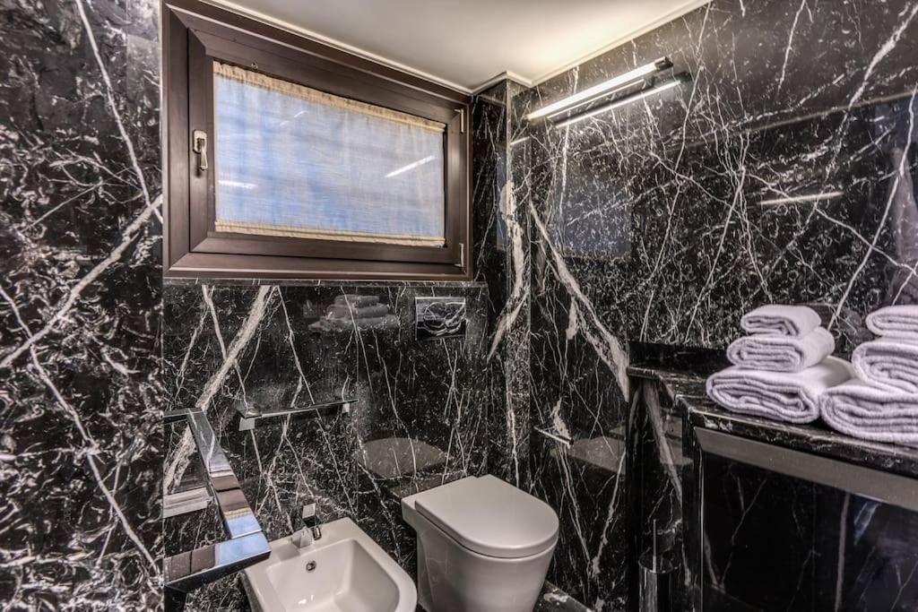Ferienwohnung Domus Mondrian Luxury House Rom Exterior foto